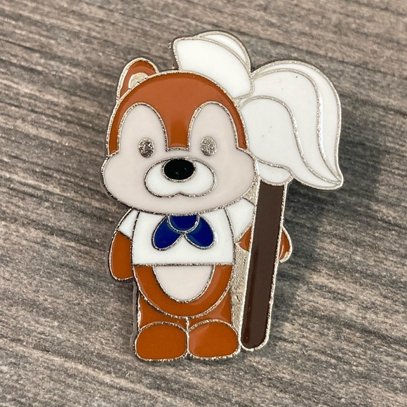 Disney Cruise Line Chip With His Mop - Picture 1 of 4